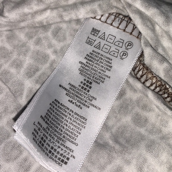 Michael Michael Kors Tan Animal Print Top Large - Picture 3 of 3